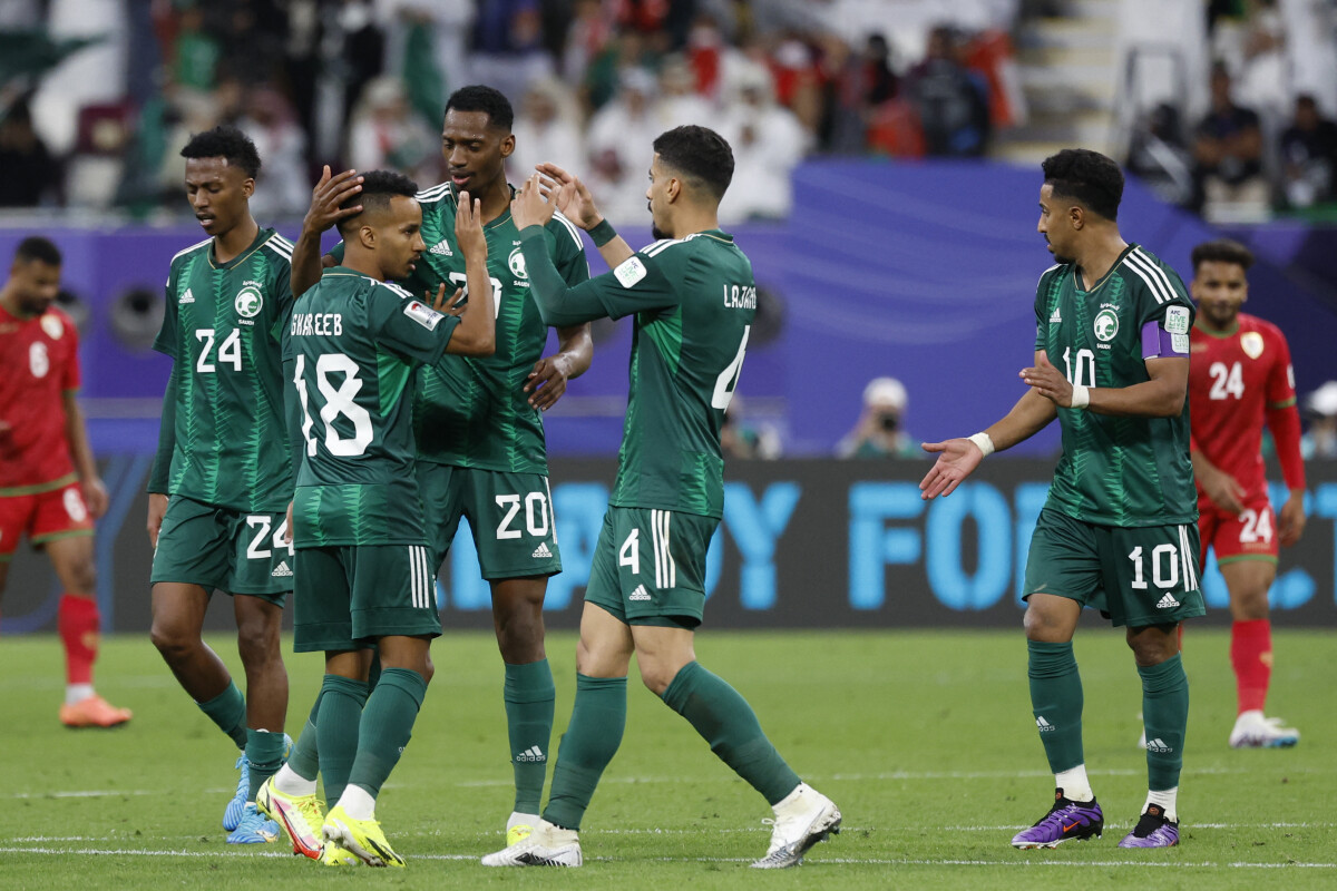 رينارد يستقر على بديل سالم الدوسري في مباراة السعودية وأستراليا.. التشكيل المتوقع للأخضر 5 رينارد يستقر على بديل سالم الدوسري في مباراة السعودية وأستراليا.. التشكيل المتوقع للأخضر