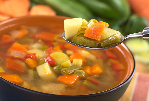 طريقة عمل شوربة الخضار الصحية في المنزل بألذ طعم 5 طريقة عمل شوربة الخضار الصحية في المنزل بألذ طعم