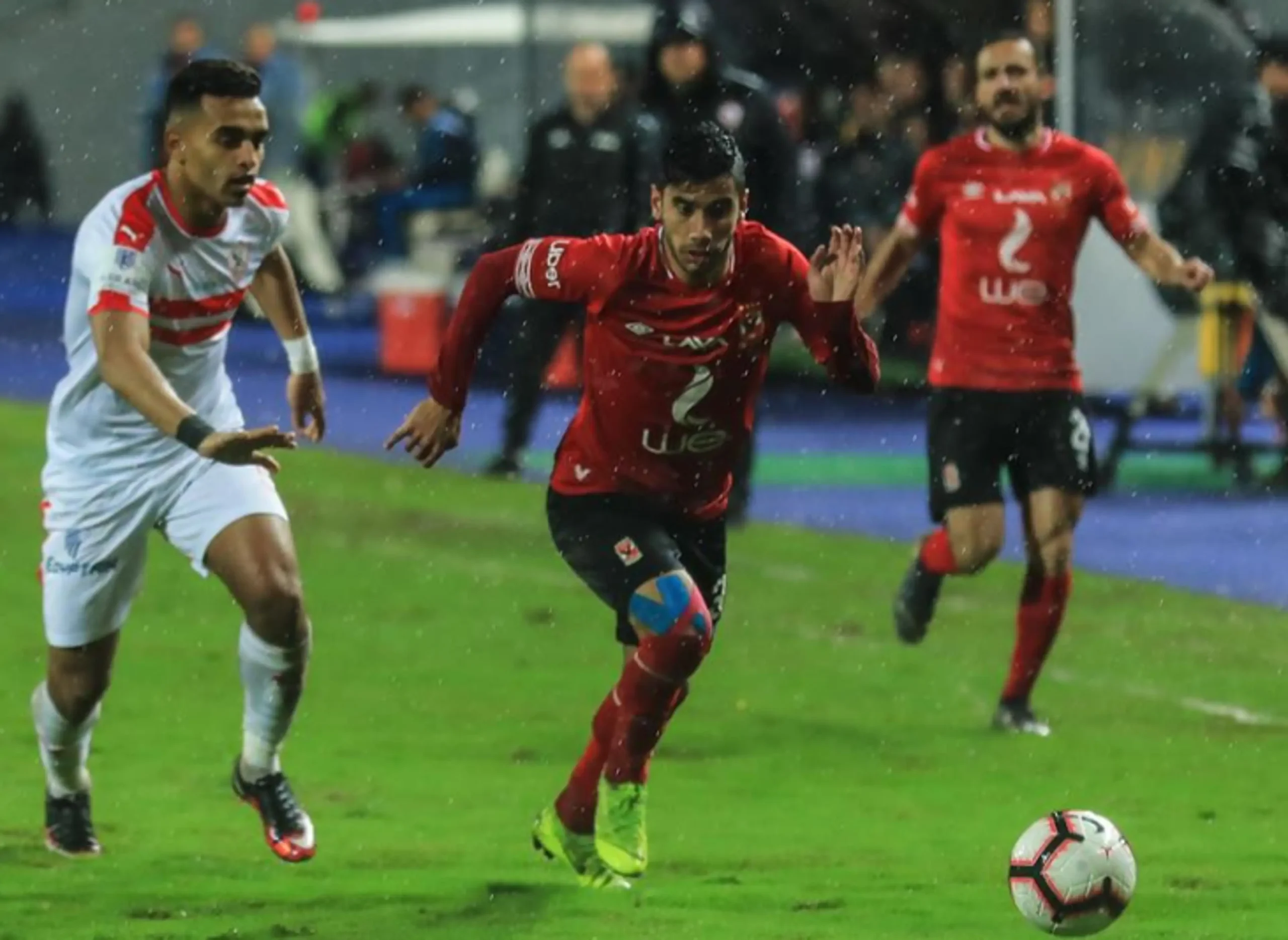 الزمالك يغري نجم الأهلي السابق بـ40 مليون جنيه لضمه في يناير 2 الزمالك يغري نجم الأهلي السابق بـ40 مليون جنيه لضمه في يناير