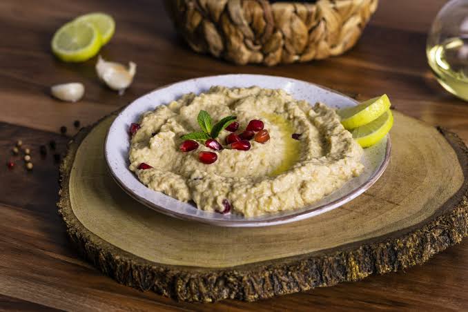 هيطلع أحلى من المطاعم.. أسرار طريقة بابا غنوج المحلات بمكونات بسيطة ونتيجة مضمونة 100% 5 هيطلع أحلى من المطاعم.. أسرار طريقة بابا غنوج المحلات بمكونات بسيطة ونتيجة مضمونة 100%