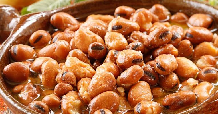 استعدي لسحور رمضان.. طريقة عمل الفول المدمس في البيت بأسرار العربيات الشعبية وطعم خرافة 3 استعدي لسحور رمضان.. طريقة عمل الفول المدمس في البيت بأسرار العربيات الشعبية وطعم خرافة