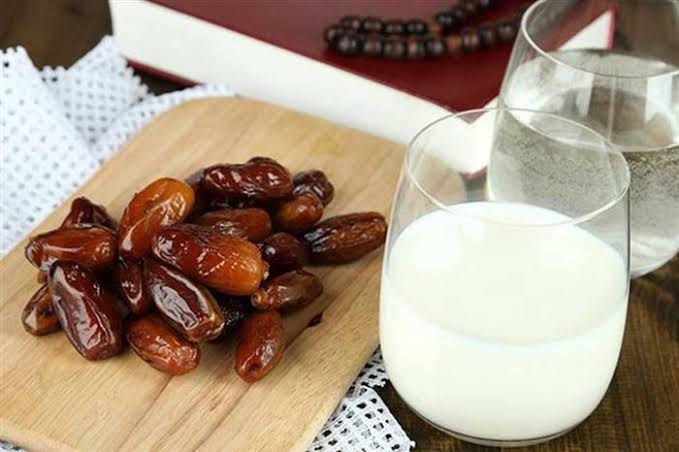 “مشروبات رمضان“ فوائد مشروب التمر باللبن لن تستغنى عنه أيدا 2 “مشروبات رمضان“ فوائد مشروب التمر باللبن لن تستغنى عنه أيدا