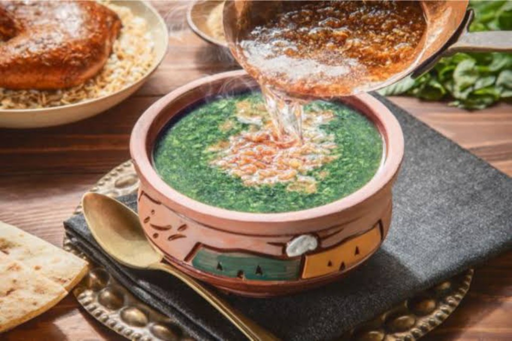 طريقة عمل الملوخية المصرية على أصولها بتكات وحركات أكبر الشيفات 5 طريقة عمل الملوخية المصرية على أصولها بتكات وحركات أكبر الشيفات