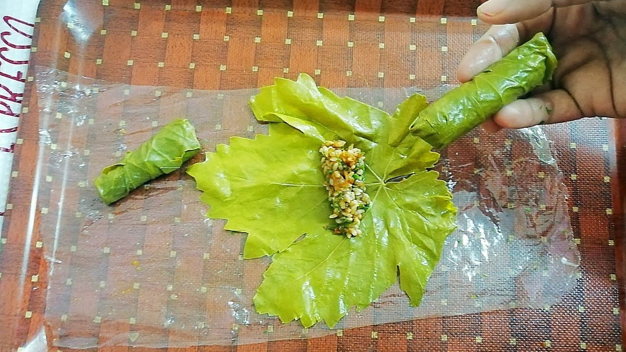 فكرة عبقرية وجديدة للف الكرنب وورق العنب بسرعة جداً وبدون تعب ومجهود 5 فكرة عبقرية وجديدة للف الكرنب وورق العنب بسرعة جداً وبدون تعب ومجهود