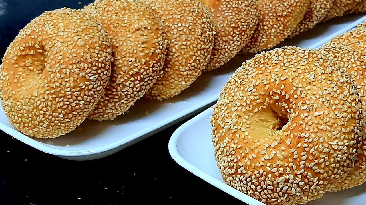 طريقة عمل الكعك السوري بالسمسم الهش واللذيذ في المنزل