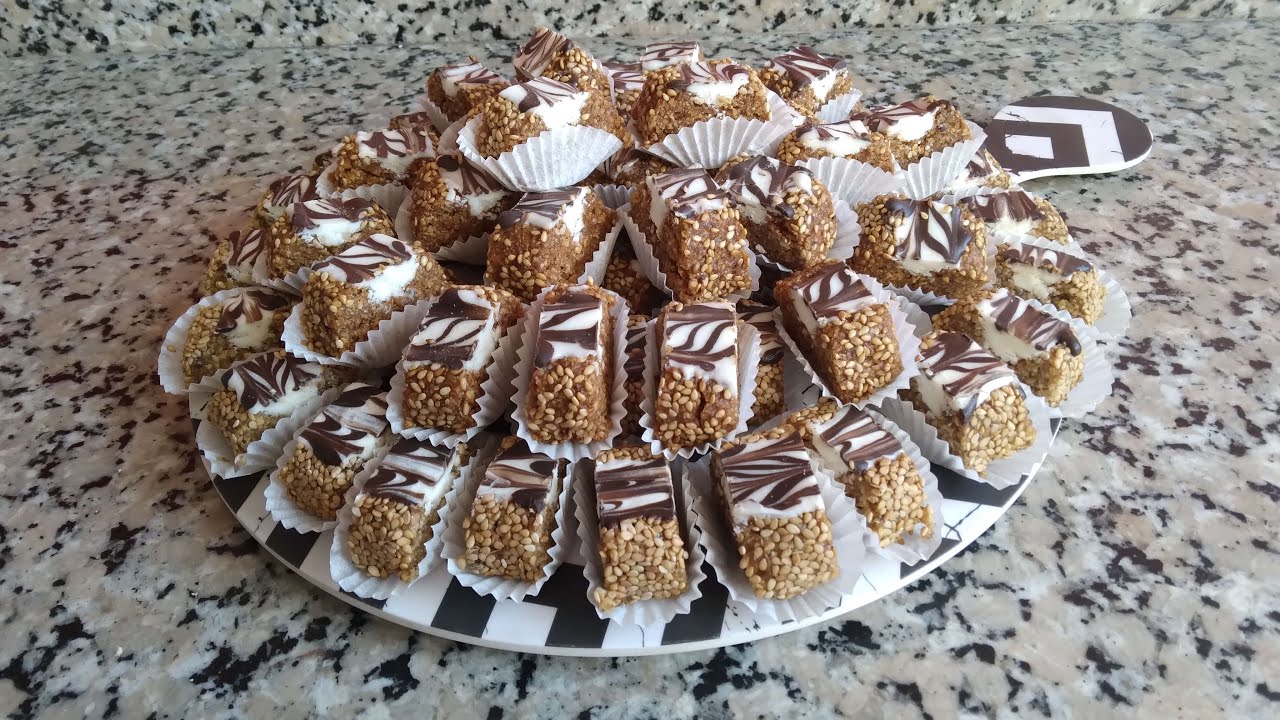 لتحضيرات رمضان طرق سريعة لعمل ألذ حلوى اقتصادية من التمر بدون فرن 5 لتحضيرات رمضان طرق سريعة لعمل ألذ حلوى اقتصادية من التمر بدون فرن