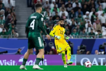 بعد تألقه مع الأخضر.. أحمد الكسار حارس المنتخب السعودي ينتقل إلى نادي القادسية