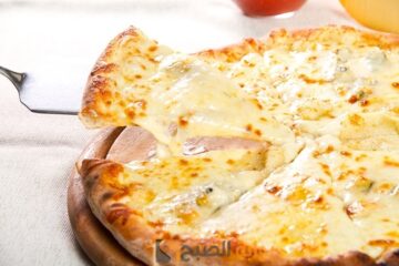 أسرار عجينة البيتزا الميكس جبن الهشة مثل المحلات في المنزل