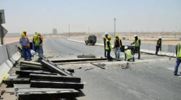إغلاق الجسر العلوي لتقاطع طريق خريص8