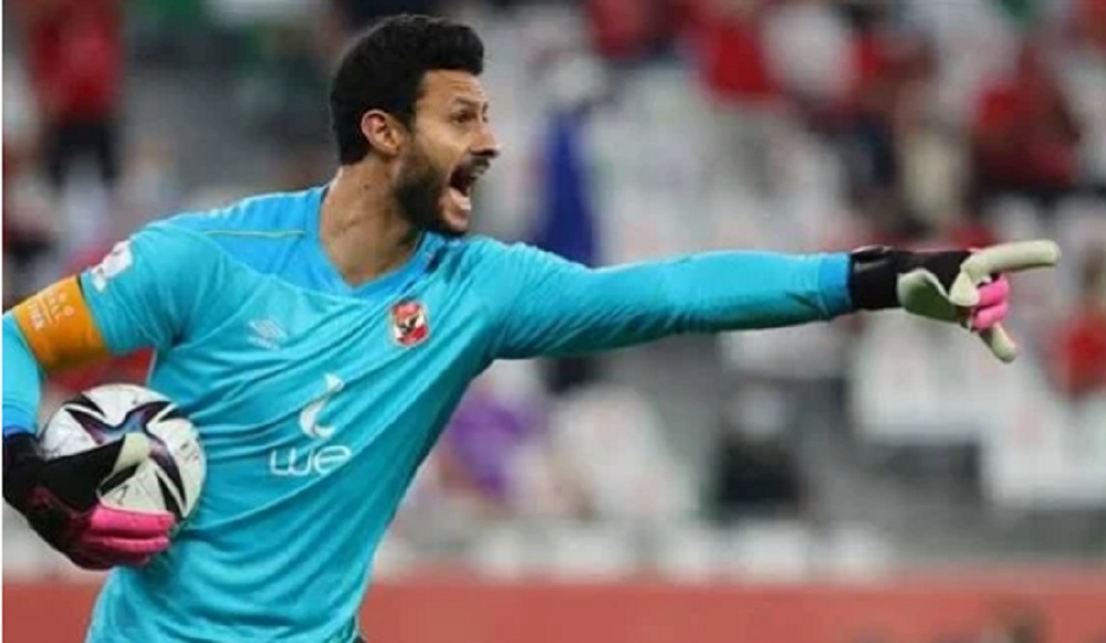 الخضري يكشف مفاجأة بشأن إصابة محمد الشناوي حارس مرمى المنتخب المصري 2 الخضري يكشف مفاجأة بشأن إصابة محمد الشناوي حارس مرمى المنتخب المصري