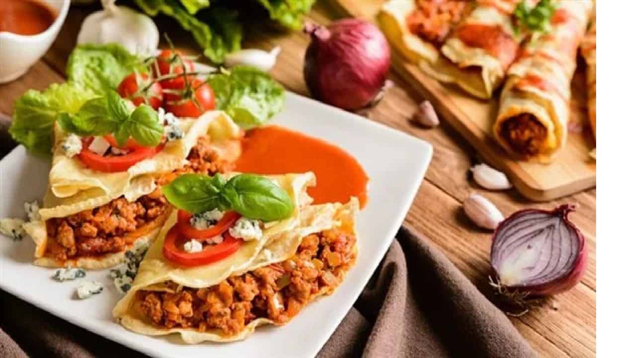 كريب المحلات بكل أسراره وتكاته وبحشوة اللحمة المفرومة بطعم أول مرة تدوقيه في حياتك 5 كريب المحلات بكل أسراره وتكاته وبحشوة اللحمة المفرومة بطعم أول مرة تدوقيه في حياتك
