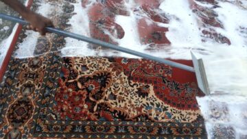 طريقة سهلة لتنظيف السجاد على الناشف بدون تعب او مجهود