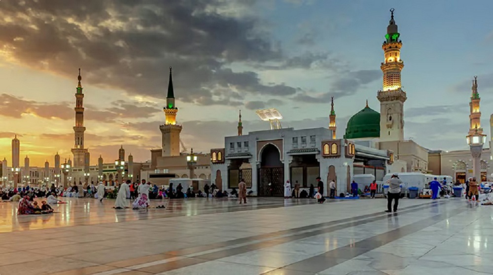 الهيئة العامة بشؤون الحرمين تُكثف أعمالها في المسجد النبوي لاستقبال الزوار 2 الهيئة العامة بشؤون الحرمين تُكثف أعمالها في المسجد النبوي لاستقبال الزوار