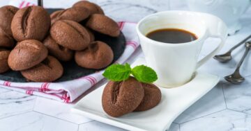 “اتحداكي هتقومي تعمليه حالاً” طريقة عمل بسكويت القهوة بكل سهولة لعشاق القهوة