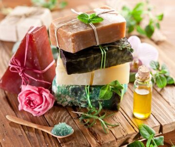 ابتكار يجنن.. اعرفي طريقة عمل شاور جل بمجرد ما تضيفي بواقي الصابون في المياه المغلي!!