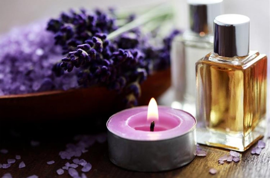 طرق طبيعية لتعطير المنزل مثل الفنادق لمدة شهر بمواد طبيعية
