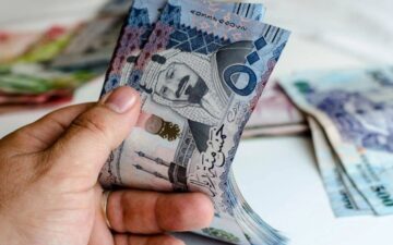 بالخطوات.. الحصول على تمويل شخصي حتى لو عليك قرض أون لاين من بنك الرياض