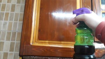 أسهل طريقة تنظيف المطبخ الخشب من الدهون والزيوت المتراكمة بمكون ملوش مثيل