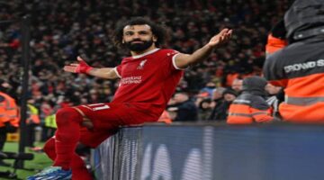جماهير ليفربول تتغنى بالنجم المصري محمد صلاح بعد تألقه في مباراة نيوكاسل 2