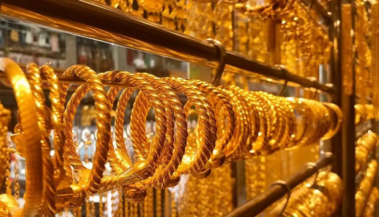الدهب هينزل تاني ولا هيغلى سعره.. تقرير يفجر مفاجأة مدوية بشأن أسعار الذهب الفترة المقبلة!! 2 الدهب هينزل تاني ولا هيغلى سعره.. تقرير يفجر مفاجأة مدوية بشأن أسعار الذهب الفترة المقبلة!!
