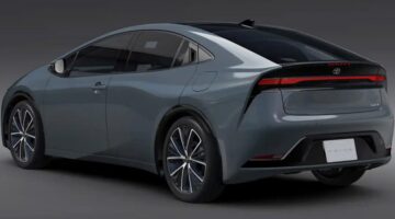 سيارة Toyota Prius Prime اليابانية 2024 1