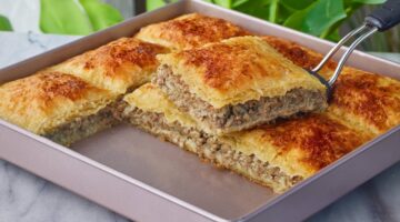 صينية الجلاش باللحم المفروم