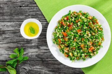 التبولة اللبنانية.. طبق منعش وغني بالعناصر الغذائية