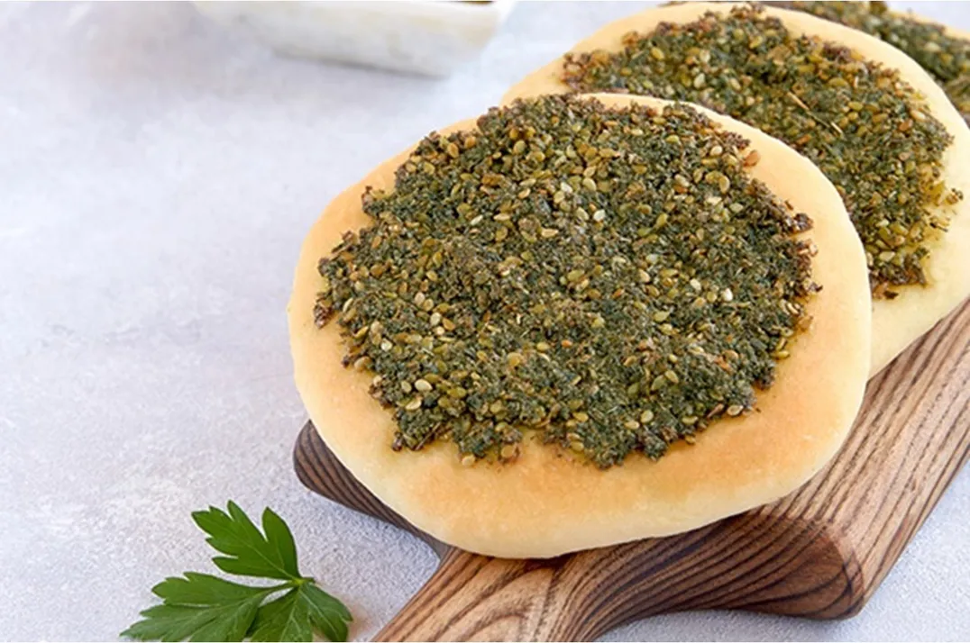 طريقة عمل فطائر الزعتر أشهى وأجمل الأكلات الصحية 5 طريقة عمل فطائر الزعتر أشهى وأجمل الأكلات الصحية
