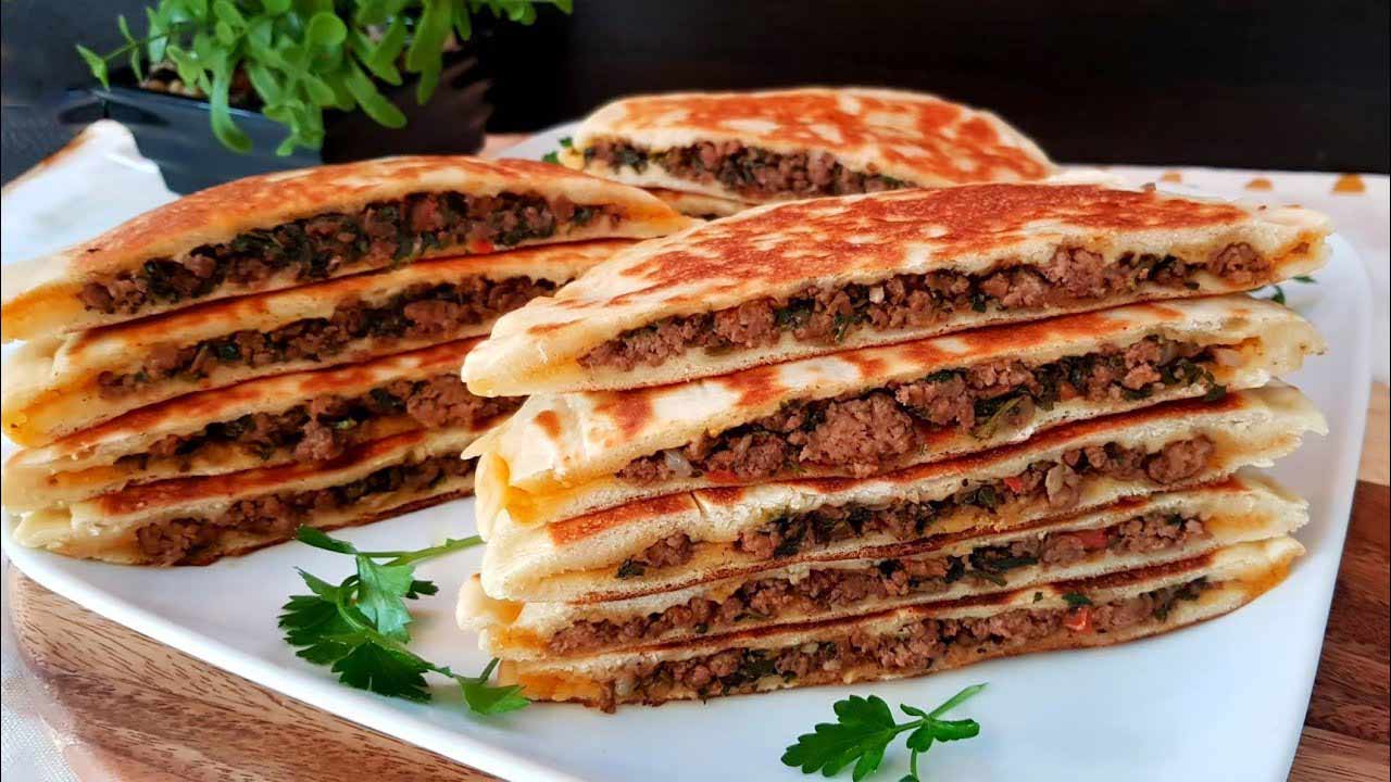 بعجينة سحريه فطيره السلطان الهشه القطنية المحشيه فايتك كتير لو مجربتهاش طعمها روعه 5 بعجينة سحريه فطيره السلطان الهشه القطنية المحشيه فايتك كتير لو مجربتهاش طعمها روعه
