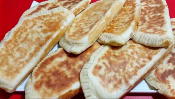 في الطاسة وبسرعة وجبة المستعجلين فطائر الطاسة المحشية ريحتها وطعمها خرافي