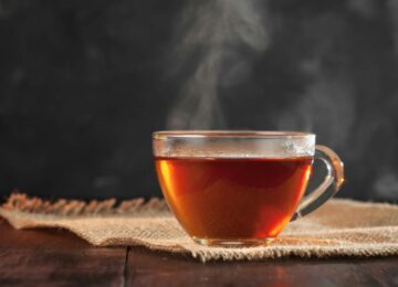 فوائد شرب الشاي الأحمر للجسم ومتى يصبح مضراً وماهي الأضرار؟