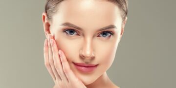 ماسك الكولاجين الطبيعي لبشرة نضرة وخالية من التجاعيد
