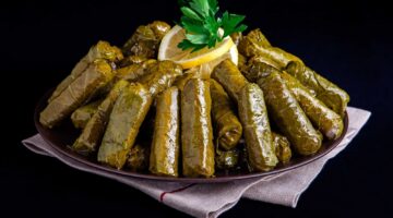 محشي ورق العنب بدبس الرومان