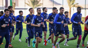 معسكر الأهلي في الإمارات