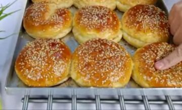 فطائر السمسم بالخلاط معجنات سريعة وسهلة وبطعم لذيذ