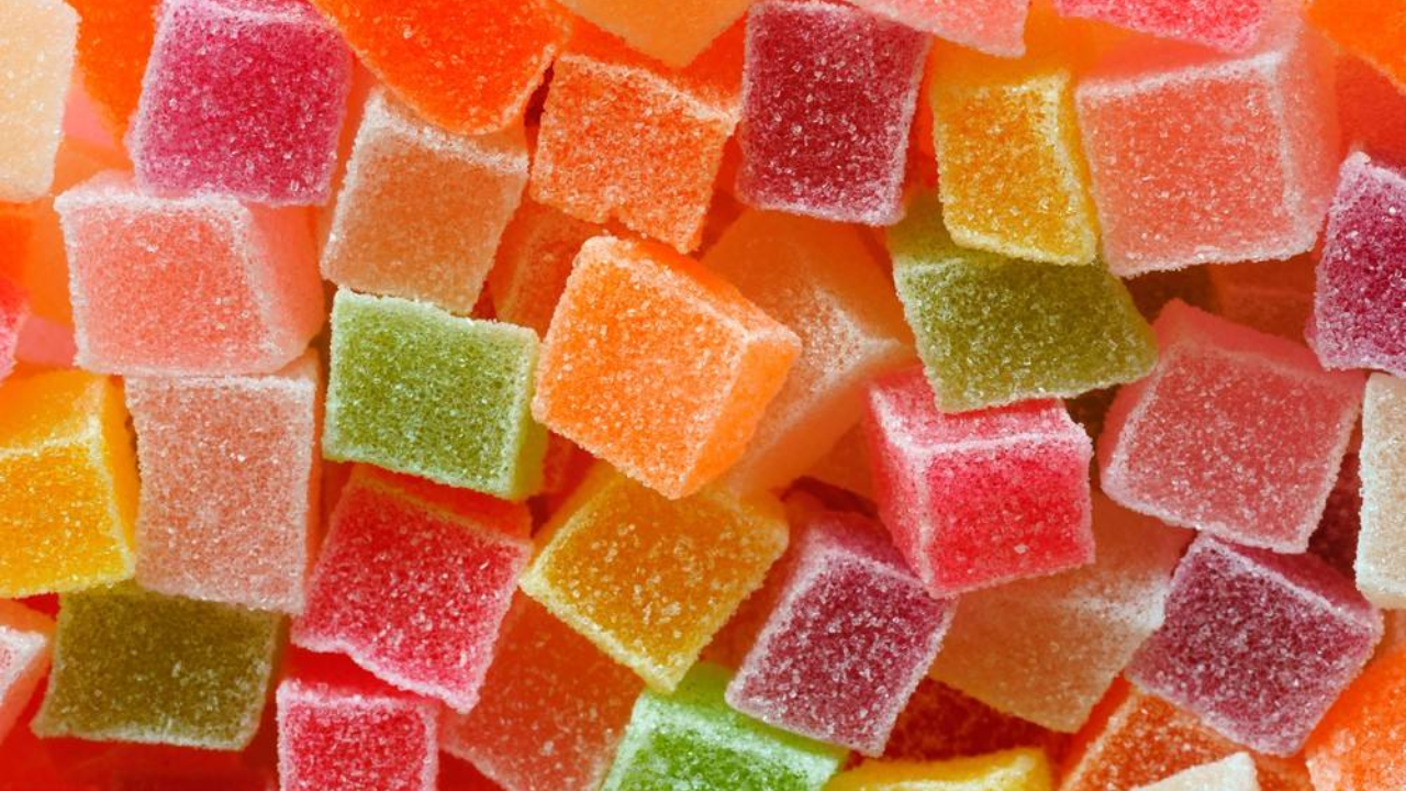 سكر ونشا وماية وهتعملي أحلى سكاكر صحية لأولادك بدون استخدام أي مواد حافظة وطعمها أحلى من الجاهزة 5 سكر ونشا وماية وهتعملي أحلى سكاكر صحية لأولادك بدون استخدام أي مواد حافظة وطعمها أحلى من الجاهزة