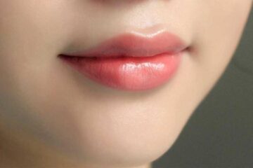 فيلر طبيعي من بيتك … وصفة طبيعية لنفخ الشفاه بمكون بين إيديكي والنتيجة رائعة