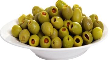 121 122711 quick pickling olives 700x400 1