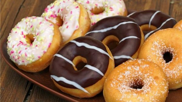 أولادك هيخطفوها.. طريقة عمل الدونتس في البيت بسهولة