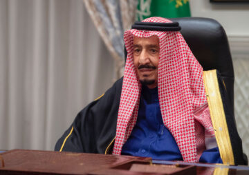 هل ستصرف المكرمة الملكية للضمان الاجتماعي الأحد مع عودة البنوك للدوام بتوجيه ملكي؟