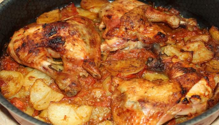 طريقة عمل صينية البطاطس بالفراخ بألذ خلطة وبطعم مميز ولذيذ 5 طريقة عمل صينية البطاطس بالفراخ بألذ خلطة وبطعم مميز ولذيذ