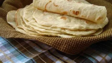 بنصف كيلو دقيق اعملي كمية من الرقاق الناشف على أصوله مش هتشتريه تاني جاهز