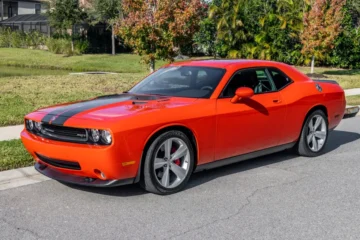 “DODGE SRT8” الوحش الامريكي على الطرق السريعة مع لمسة من الأناقة