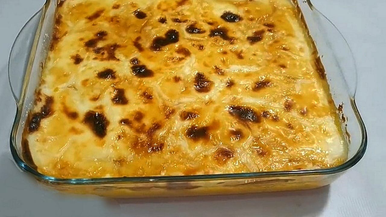 طريقة عمل البطاطا بالكريمة في الفرن بطعم لا يقاوم 2 طريقة عمل البطاطا بالكريمة في الفرن بطعم لا يقاوم
