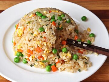 لذيذ وصحي.. طريقة عمل الأرز بالخضروات المشكلة