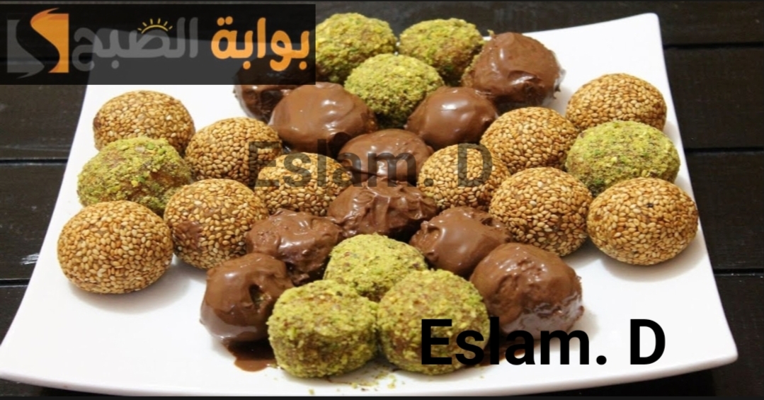 لعزومات رمضان..طريقة عمل حلوى كرات التمر الشهية بأقل الإمكانيات وهتكفي عدد كثير!! 3 لعزومات رمضان..طريقة عمل حلوى كرات التمر الشهية بأقل الإمكانيات وهتكفي عدد كثير!!