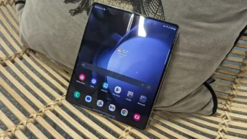 هاتف ” Samsung Galaxy Z Fold 5 ” .. بتصميم شيك يجمع بين شكل التابلت ومواصفات الموبايل