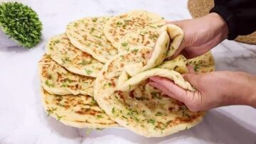 فطائر الطاسة التركية بدون بيض أو فرن أحلى سحور في 10 دقائق