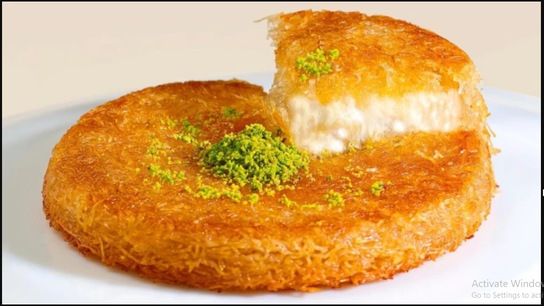 اعمليها وانت بيتك الكنافه بالقشطه زى المحلات.. اشهر الحلويات الرمضانيه على أصولها سهلة جدا بطعم خطير وقوام رهيب وسر لونها وتماسك القشطة 6 اعمليها وانت بيتك الكنافه بالقشطه زى المحلات.. اشهر الحلويات الرمضانيه على أصولها سهلة جدا بطعم خطير وقوام رهيب وسر لونها وتماسك القشطة