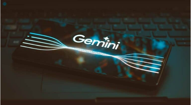 Gemini يتحدى التوقعات.. الأوامر الصوتية تصبح أكثر سهولة وفعالية بدون الحاجة إلى الضغط على إرسال 6 Gemini يتحدى التوقعات.. الأوامر الصوتية تصبح أكثر سهولة وفعالية بدون الحاجة إلى الضغط على إرسال
